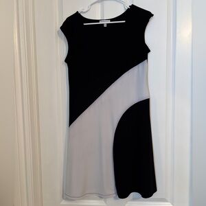 Neiman Marcus - Women’s Black and White Asymmetrical, Sleeveless Dress.  Size M